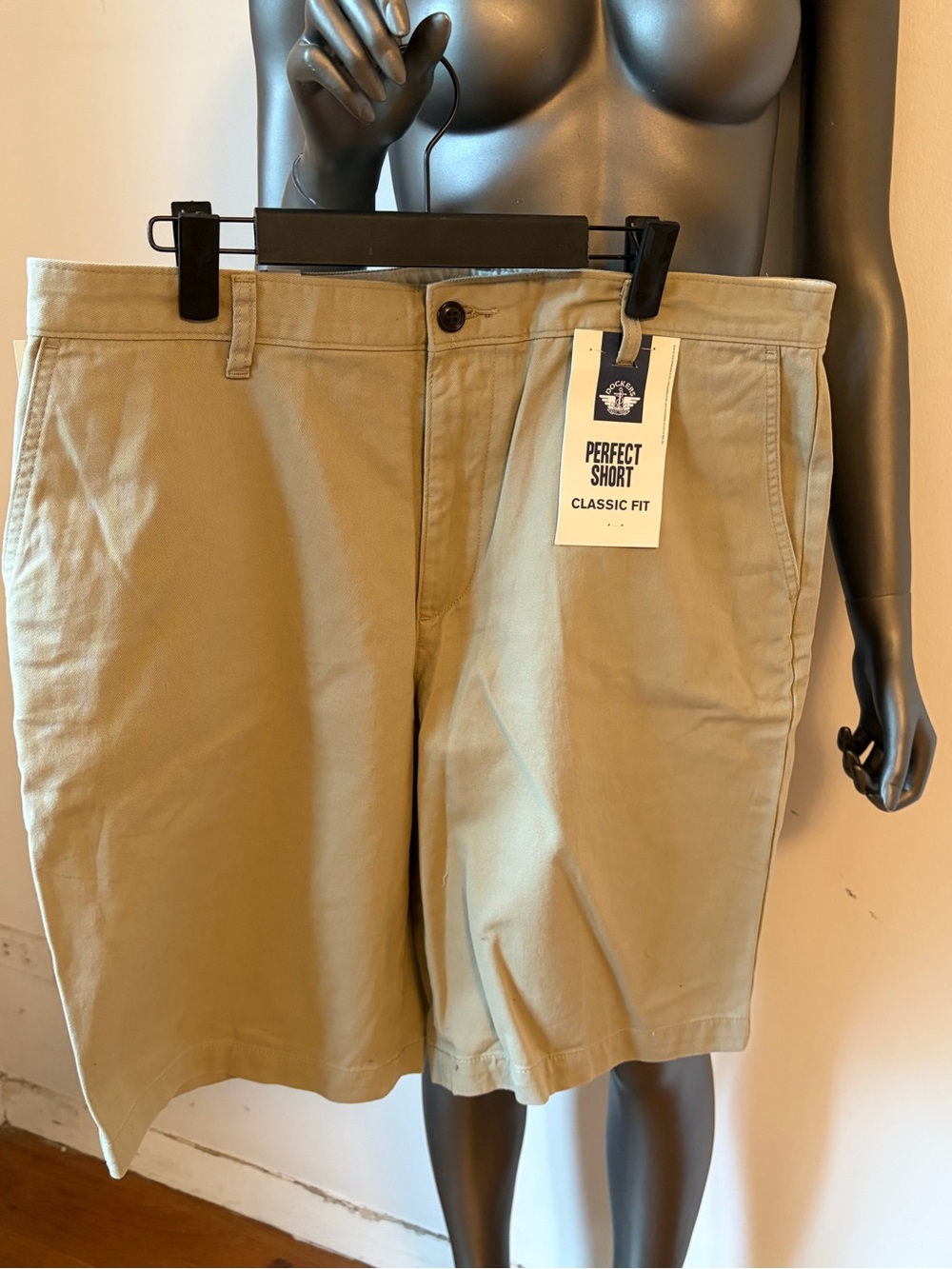 Dockers Perfect Short Classic Fit Men’s Shorts - Tan